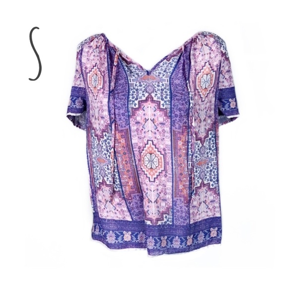 Lucky Brand Tops - Lucky Brand geometric pink &purple peasant top - S